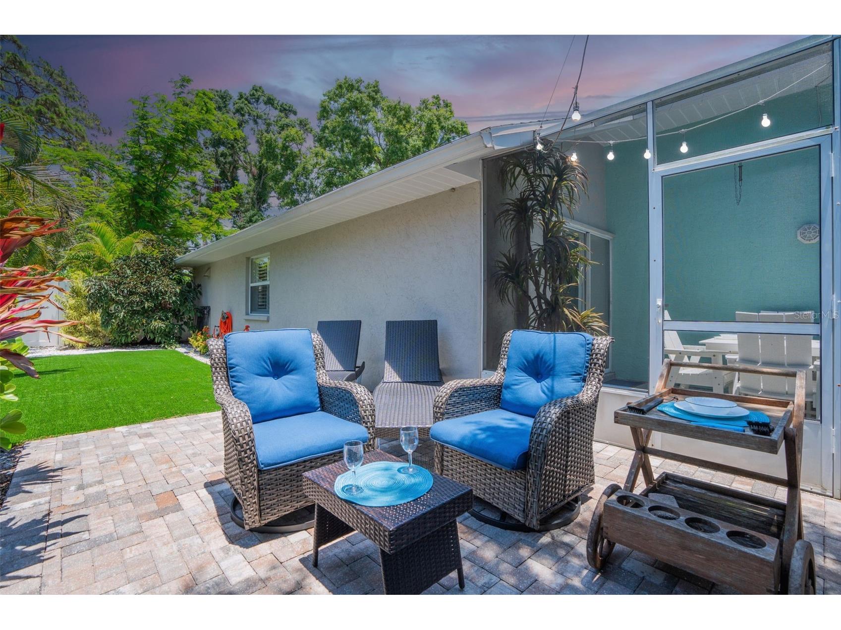 2051 Roselawn Street Sarasota FL 34231 A4682694 image36