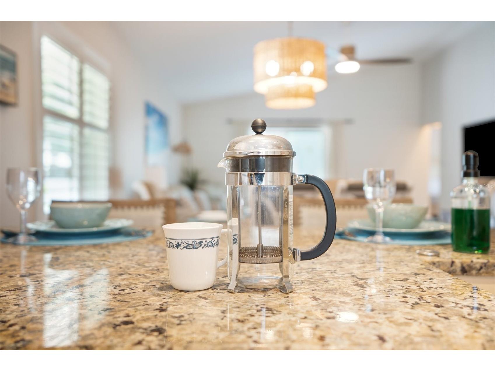 2051 Roselawn Street Sarasota FL 34231 A4682694 image44