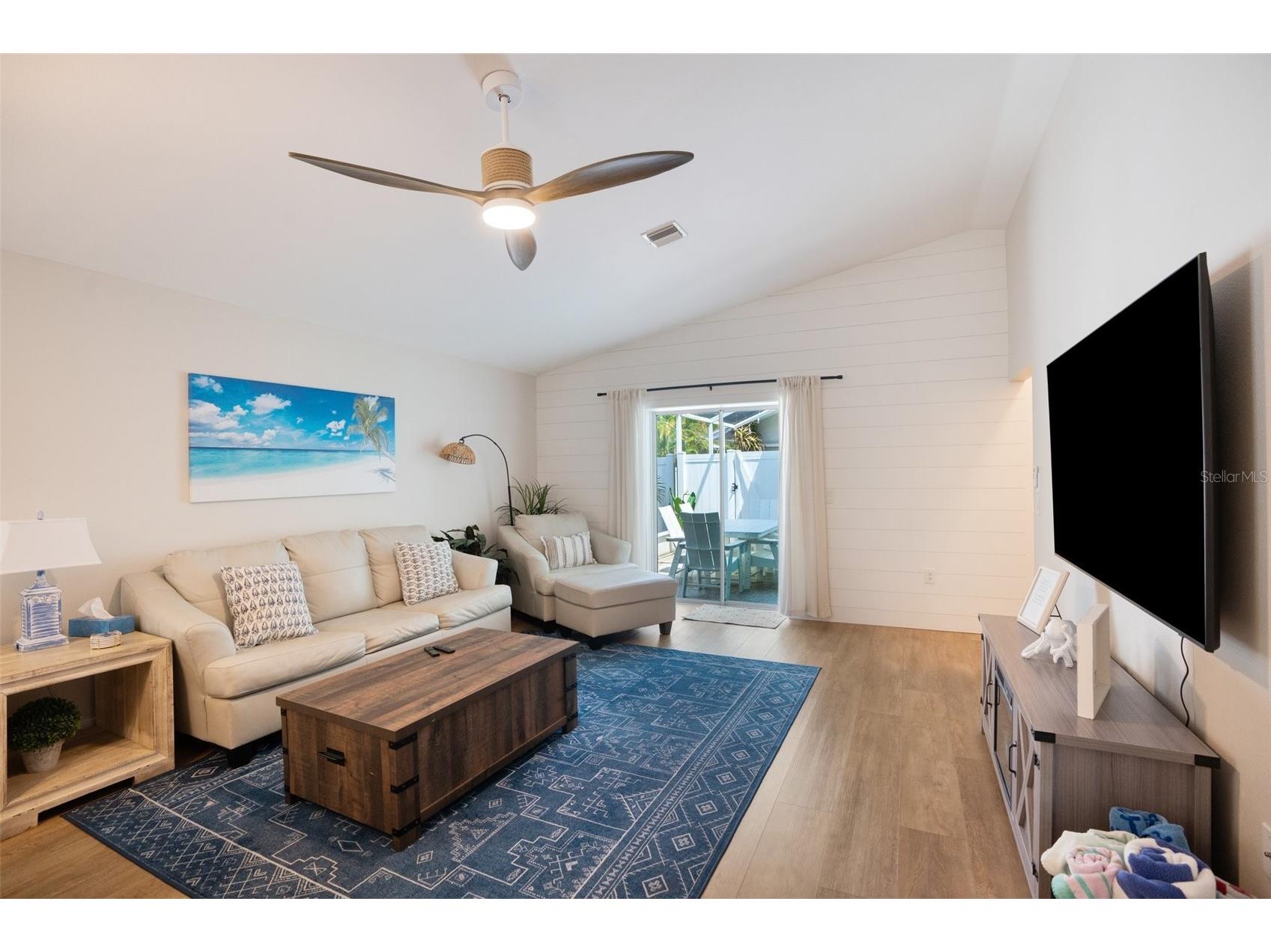 2051 Roselawn Street Sarasota FL 34231 A4682694 image50