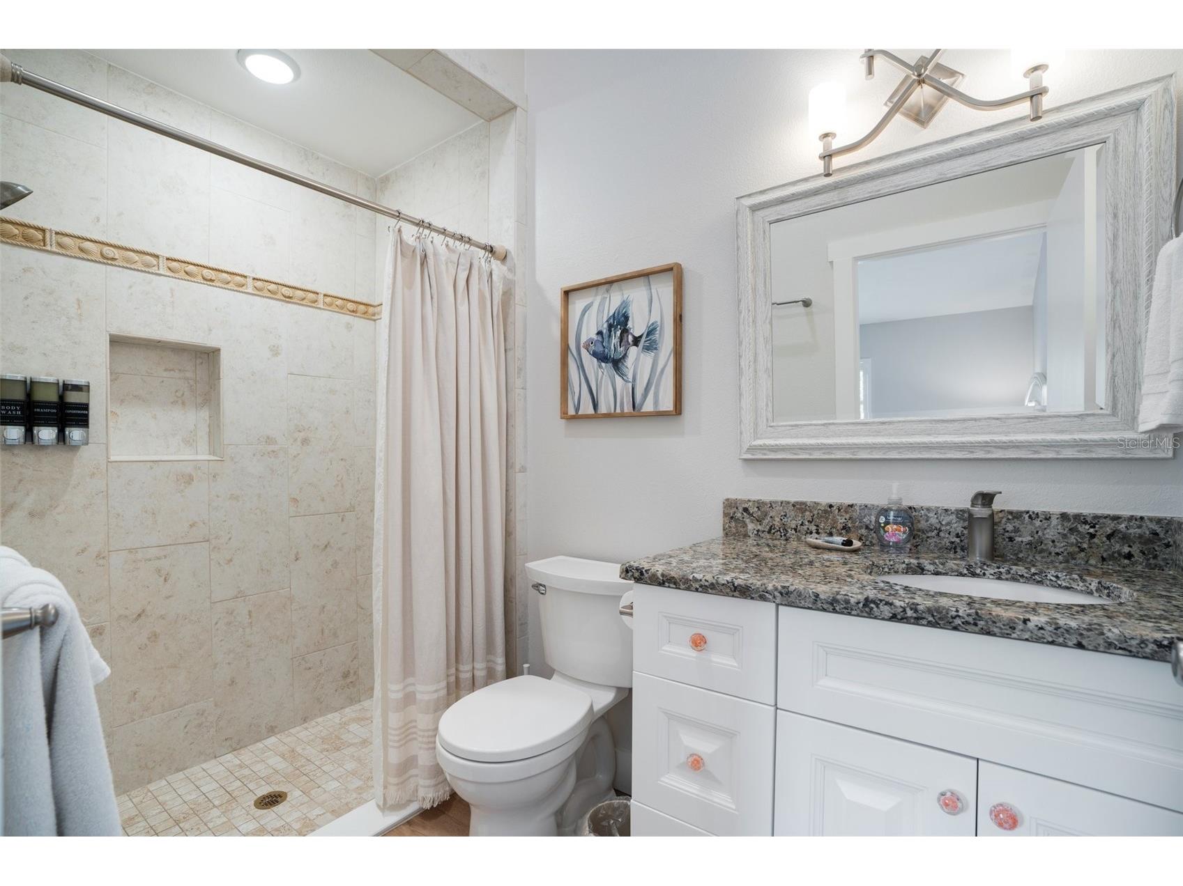 2051 Roselawn Street Sarasota FL 34231 A4682694 image57