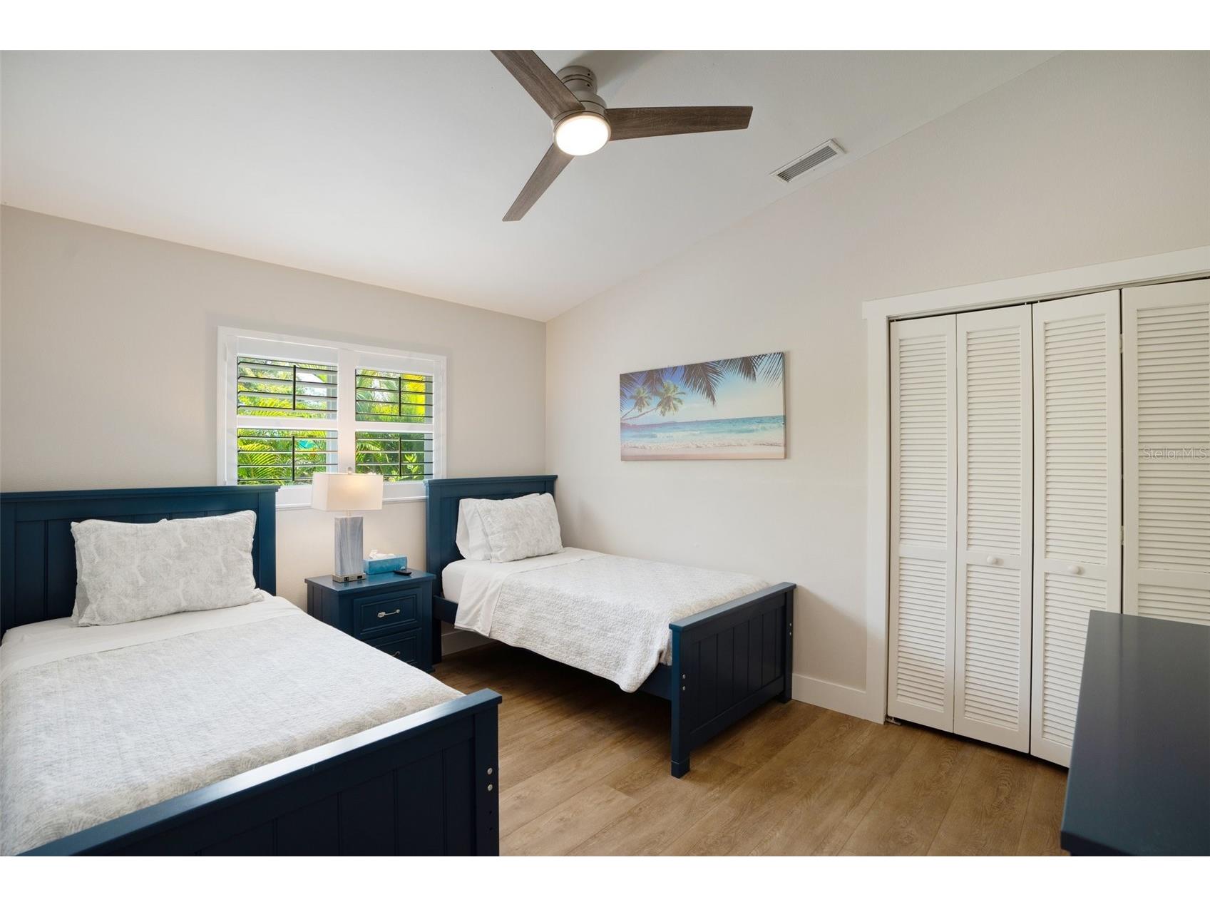 2051 Roselawn Street Sarasota FL 34231 A4682694 image58