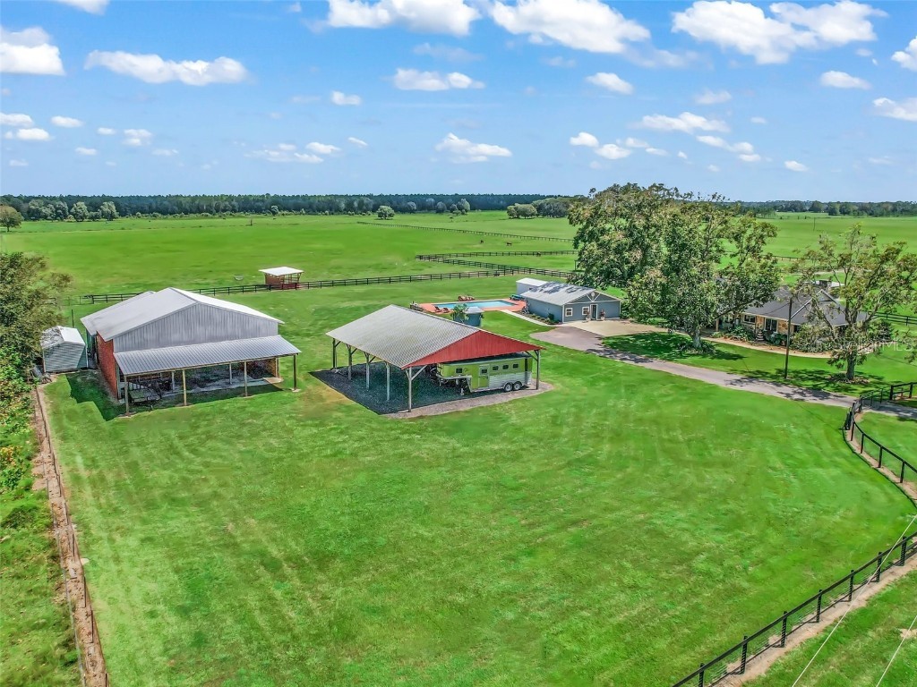 2051 SE 215 Avenue Morriston FL 32668 OM664113 image1