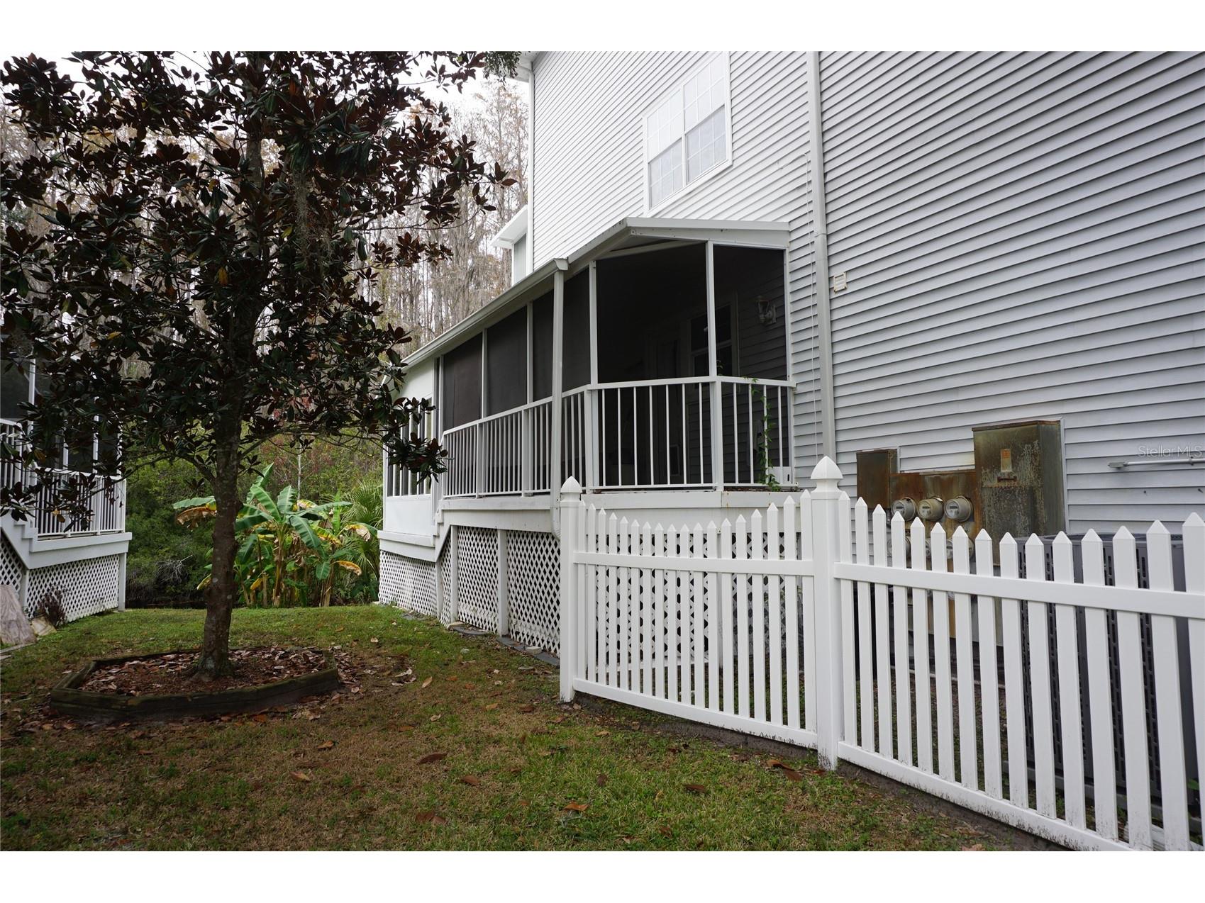 2051 Vista Del Sol Circle #201 Lutz FL 33558 W7881480 image2