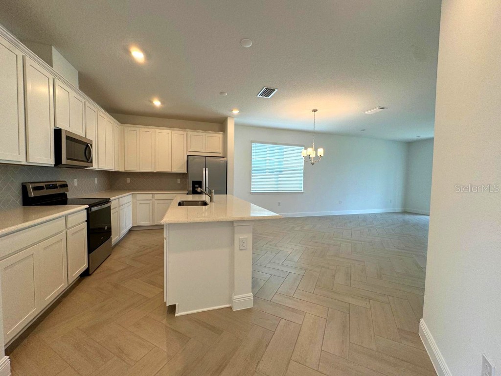 2052 Axel Street Minneola FL 34715 S5137668 image6