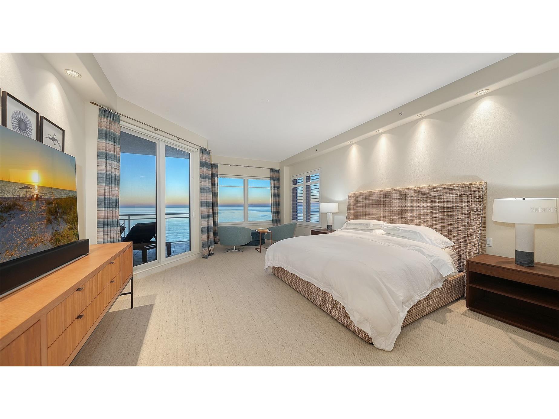 2052 Benjamin Franklin Drive #D702 Sarasota FL 34236 - GULF OF MEXICO A4672832 image17