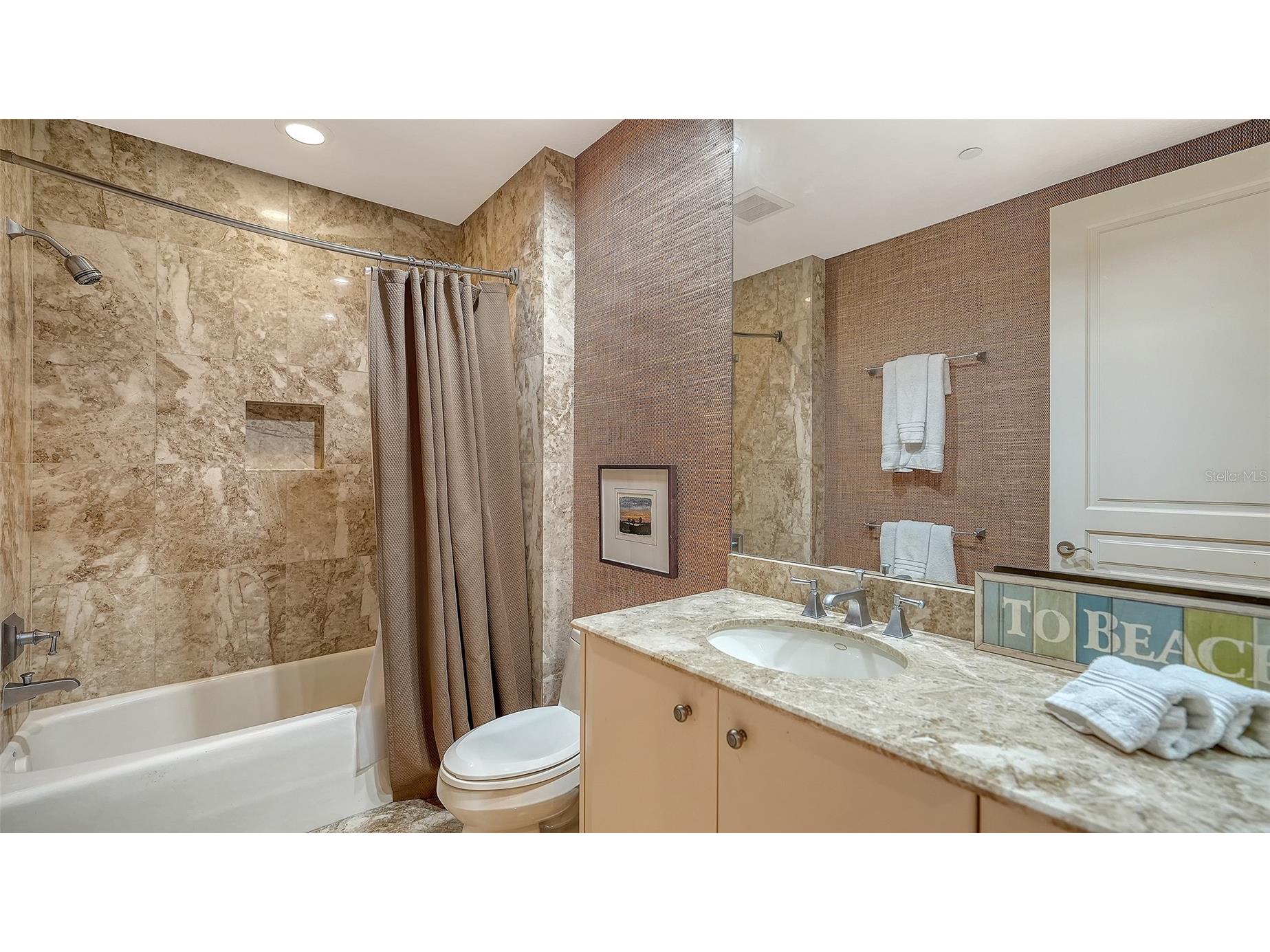 2052 Benjamin Franklin Drive #D702 Sarasota FL 34236 - GULF OF MEXICO A4672832 image22