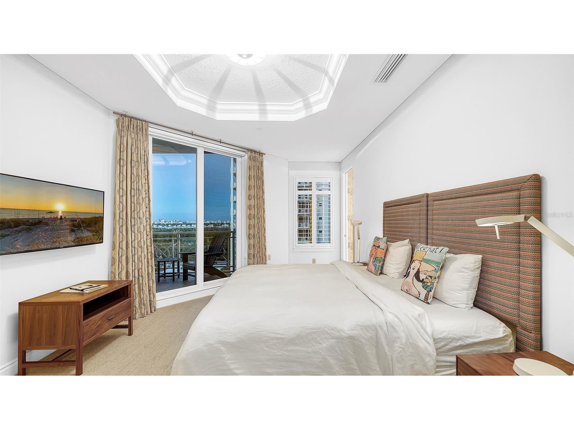 2052 Benjamin Franklin Drive #D702 Sarasota FL 34236 - GULF OF MEXICO A4672832 image24