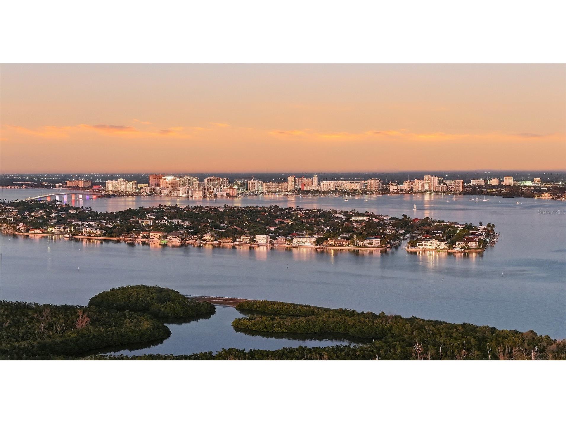 2052 Benjamin Franklin Drive #D702 Sarasota FL 34236 - GULF OF MEXICO A4672832 image27