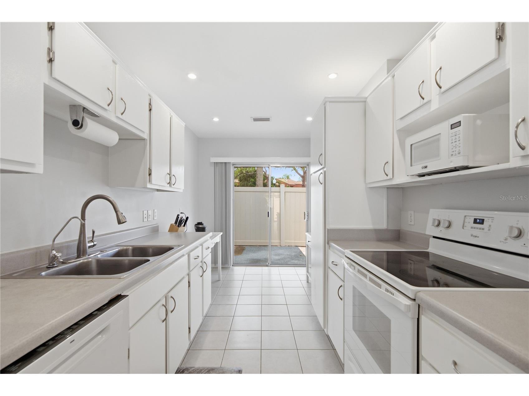 2052 Sunset Point Road #45 Clearwater FL 33765 TB8523973 image6