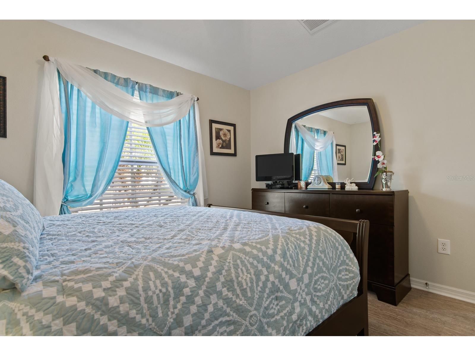 20520 Homossasa Court Land O Lakes FL 34637 TB8467488 image28