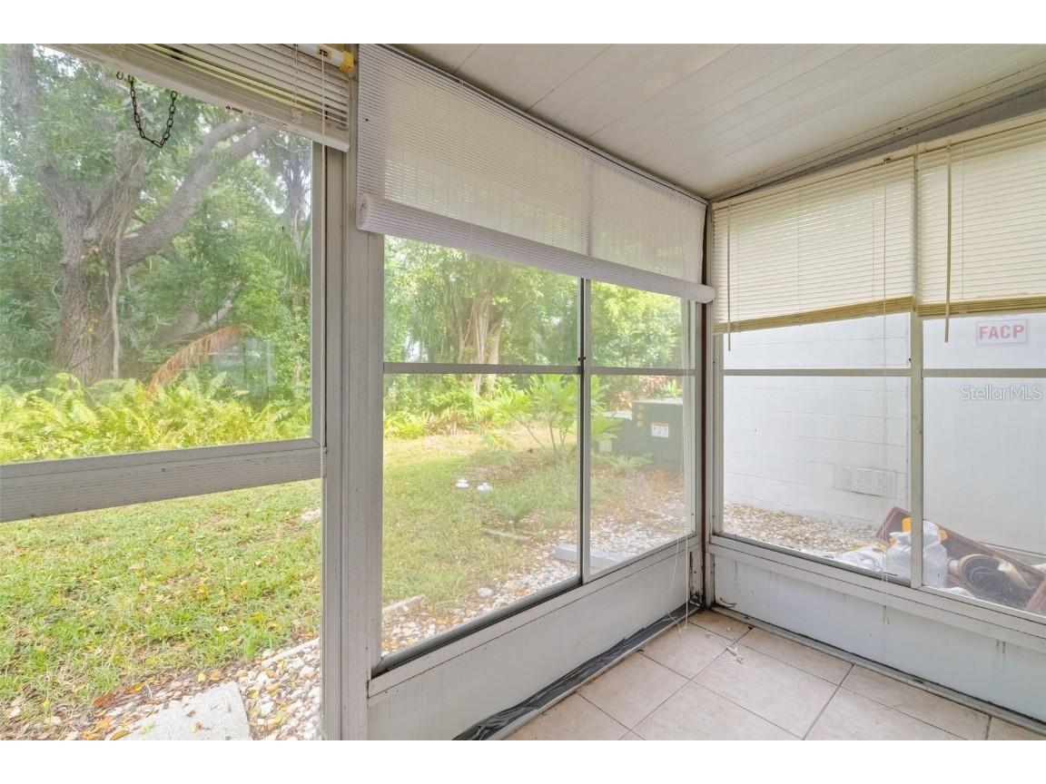 2053 Canal Drive #L-3 Bradenton FL 34207 A4667050 image7