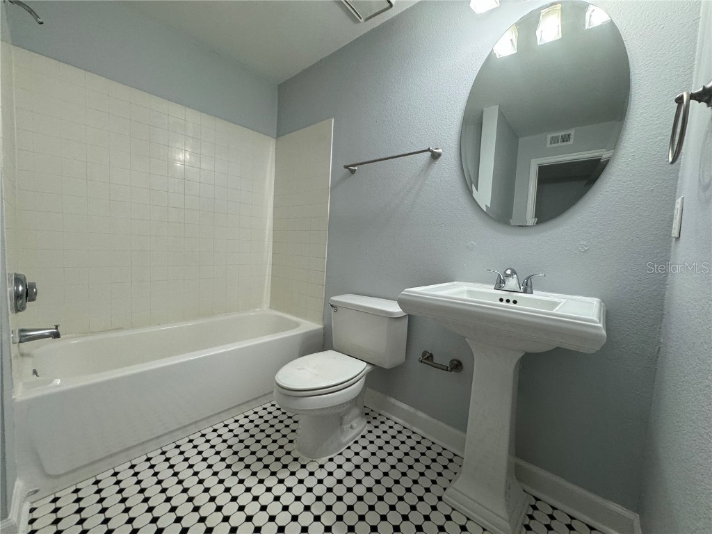 2053 Dixie Belle Drive #2053H Orlando FL 32812 O6351437 image25