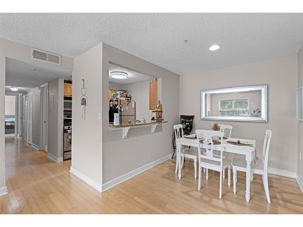 2053 Dixie Belle Drive #E Orlando FL 32812 O6330456 image3