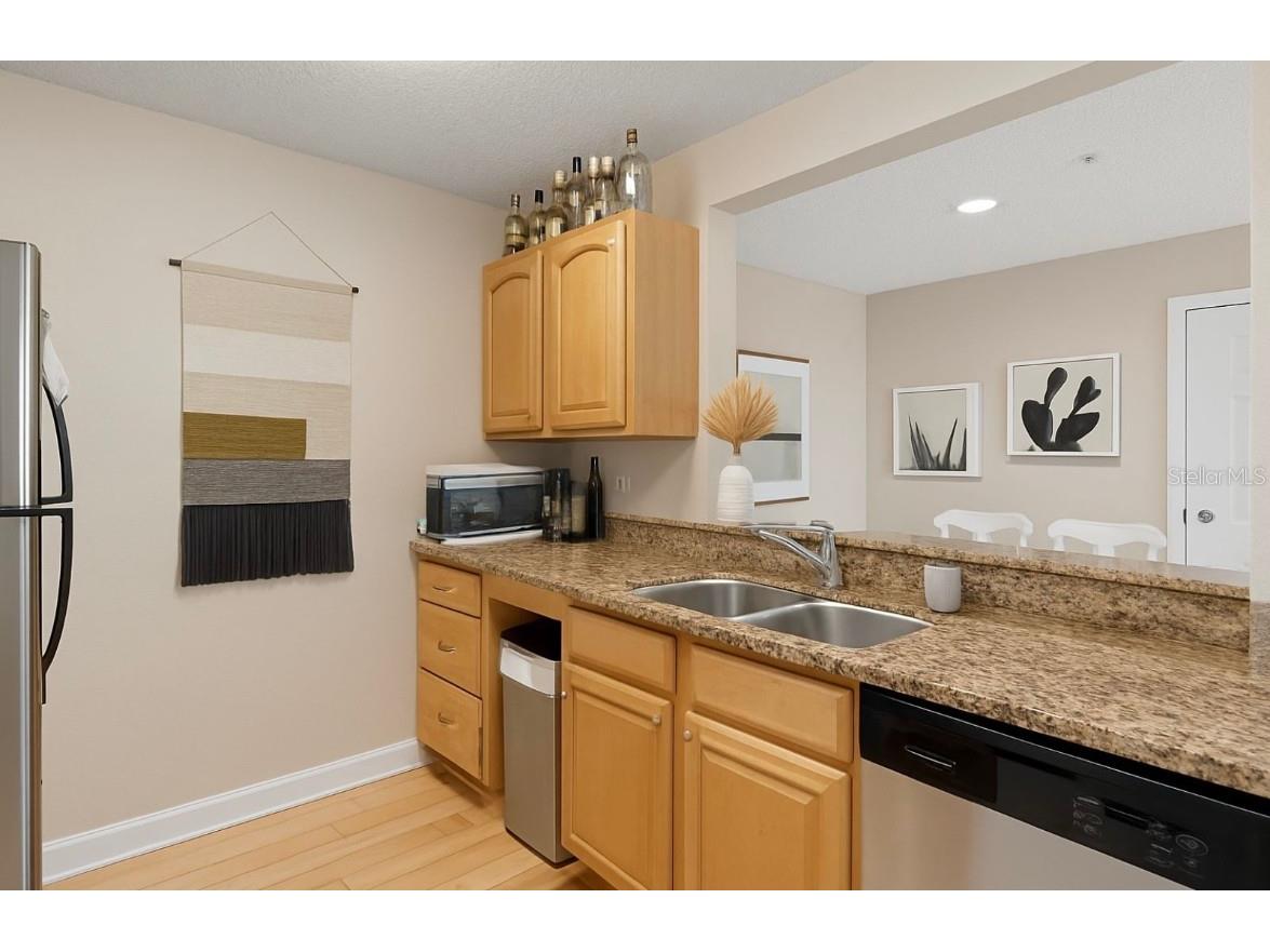 2053 Dixie Belle Drive #E Orlando FL 32812 O6330456 image4