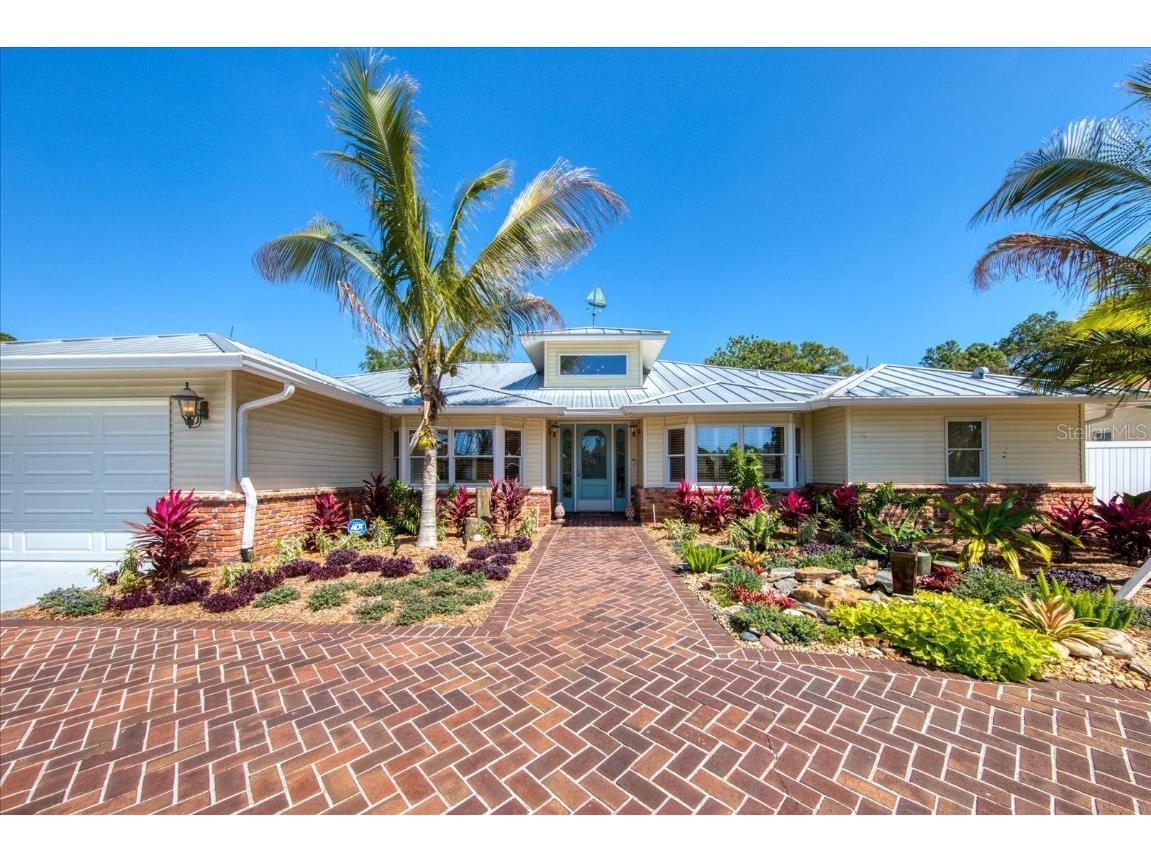 2053 Golf View Drive Dunedin FL 34698 U8194498 image1