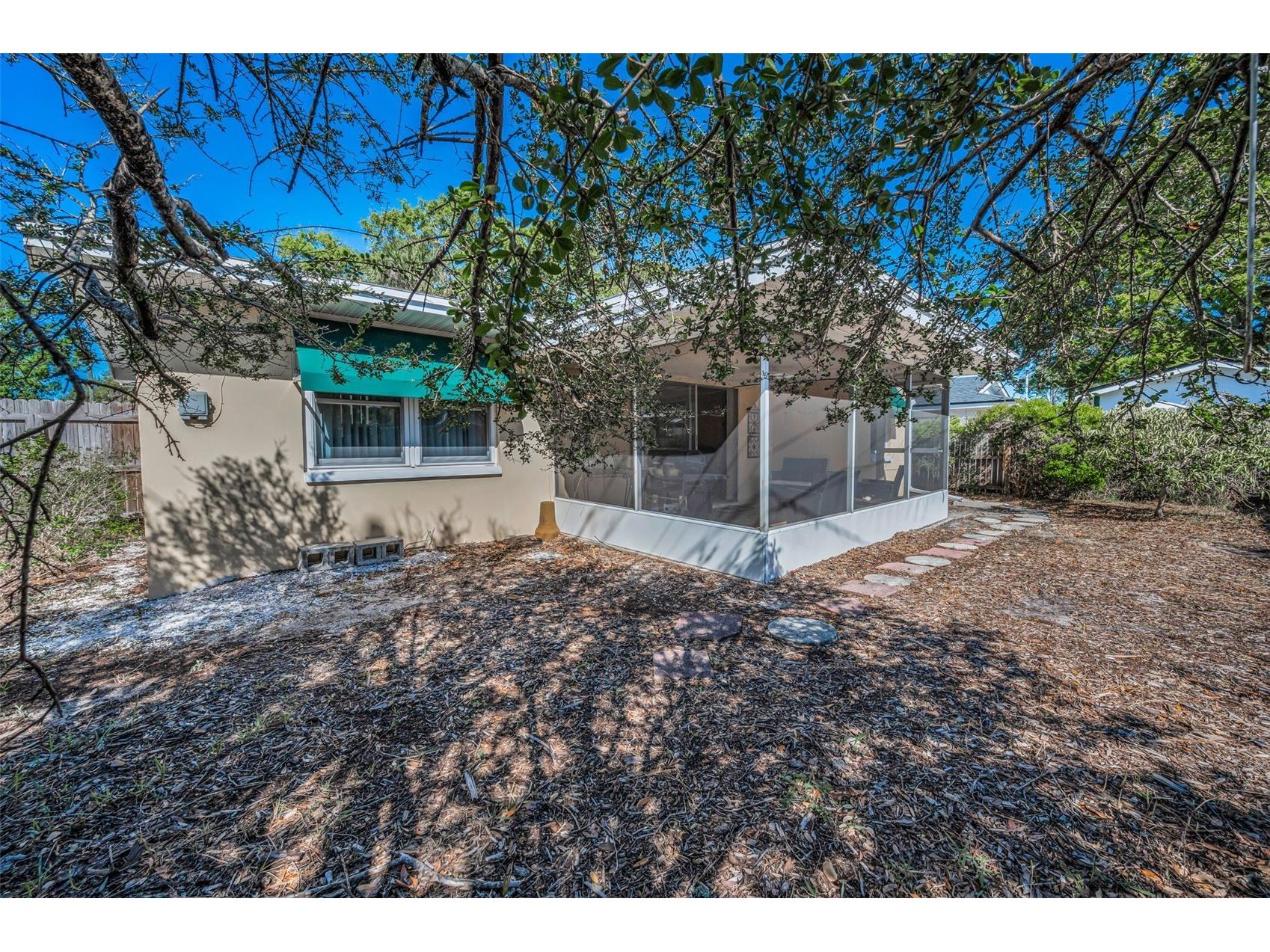 2053 Jefferson Avenue Dunedin FL 34698 TB8477991 image21