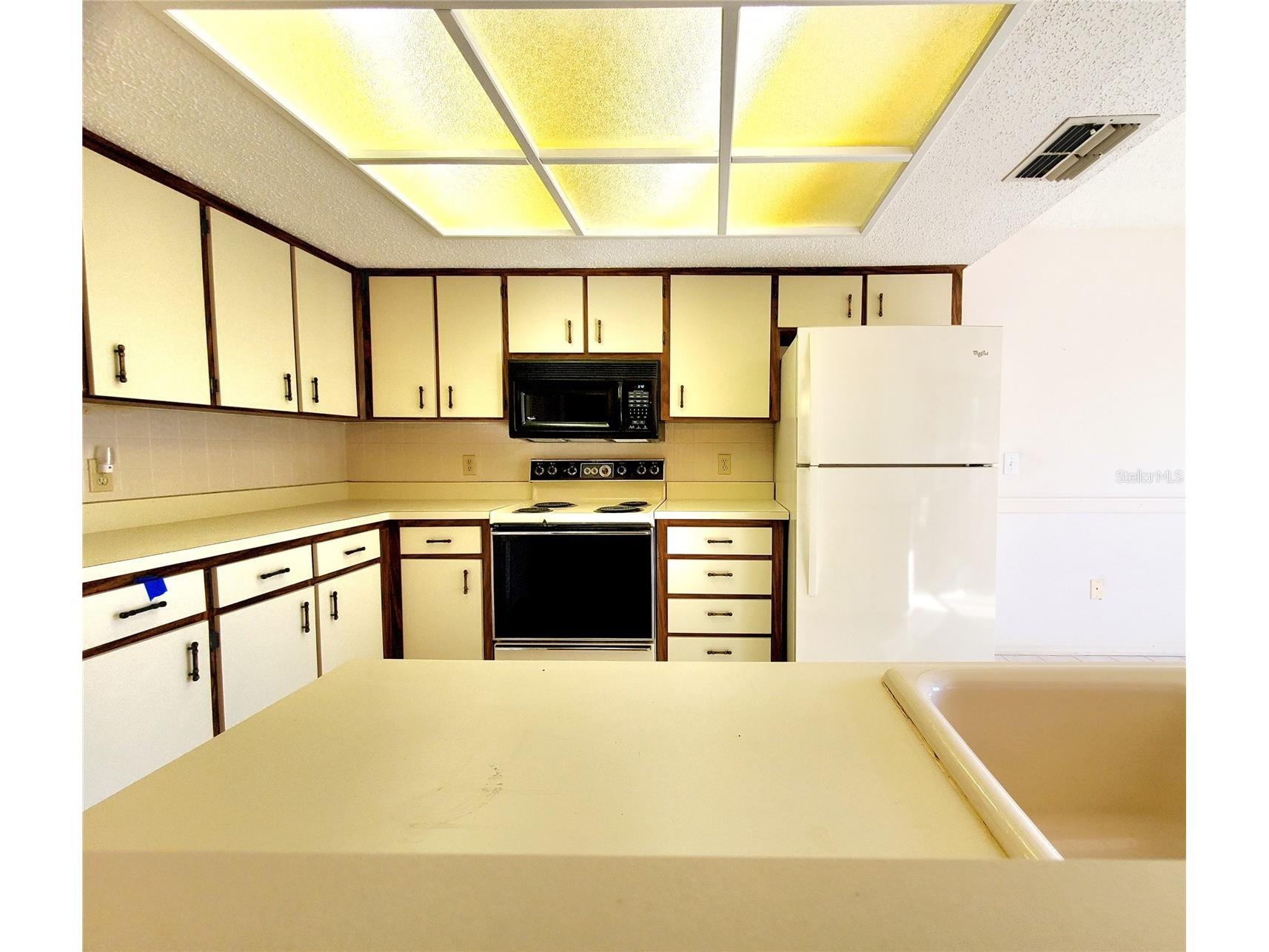 2053 Villa Terrace Clearwater FL 33763 TB8465533 image11