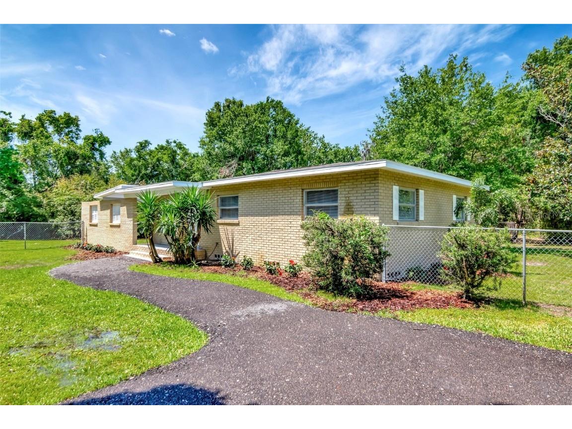 2054 Deerwood Road Seffner FL 33584 TB8376826 image1