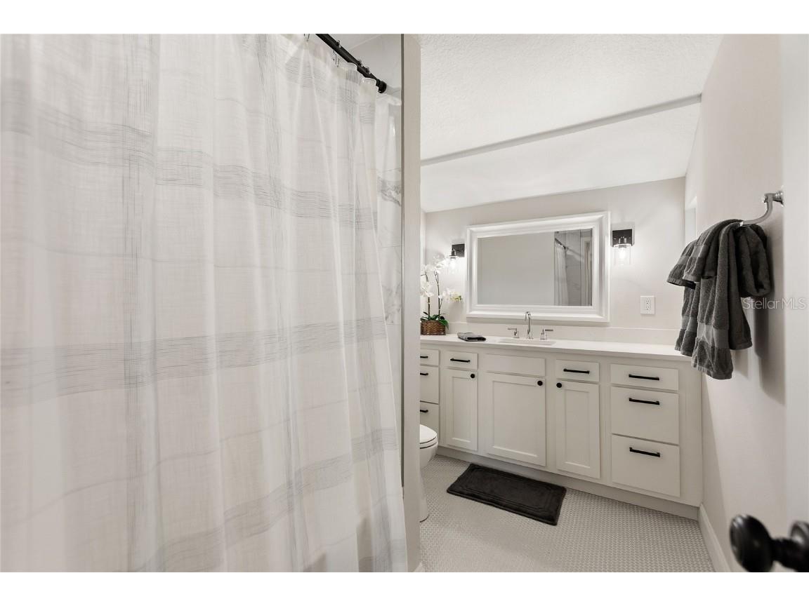 2054 Racimo Drive Sarasota FL 34240 A4670940 image31