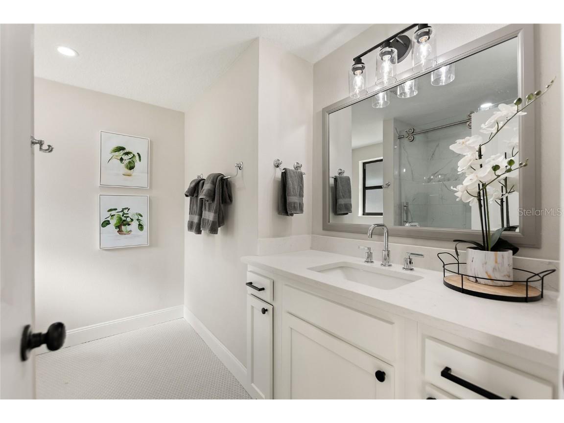 2054 Racimo Drive Sarasota FL 34240 A4670940 image34