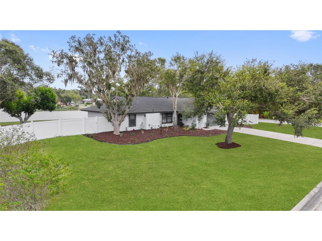 2054 Racimo Drive Sarasota FL 34240 A4670940 image6