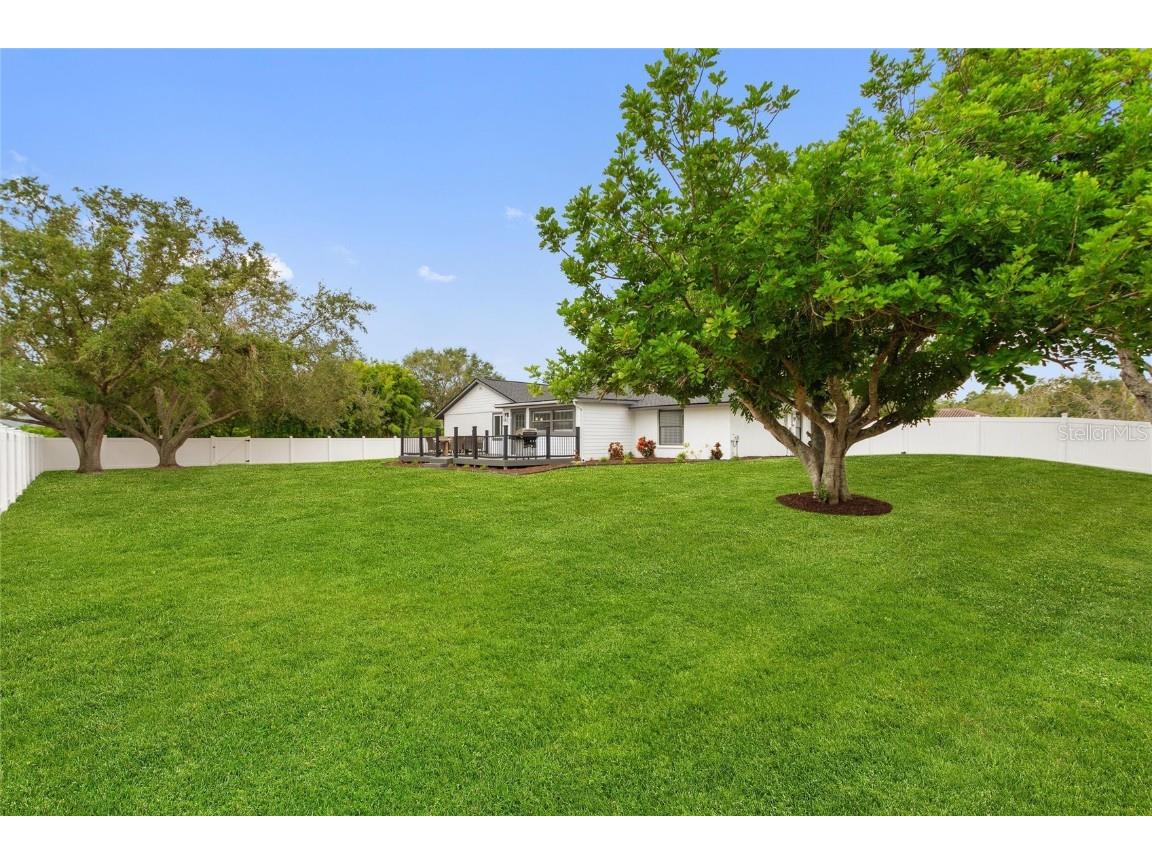 2054 Racimo Drive Sarasota FL 34240 A4670940 image9