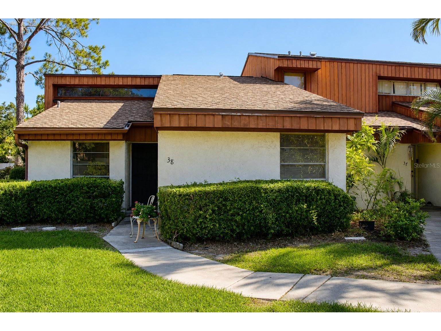 2054 Sunset Point Road #38 Clearwater FL 33765 TB8531629 image1