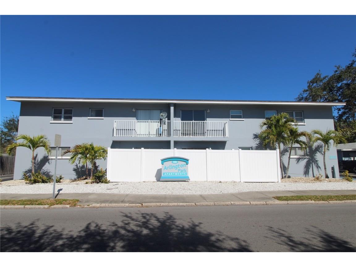 2055 Arlington Street #206 Sarasota FL 34239 A4574927 image1