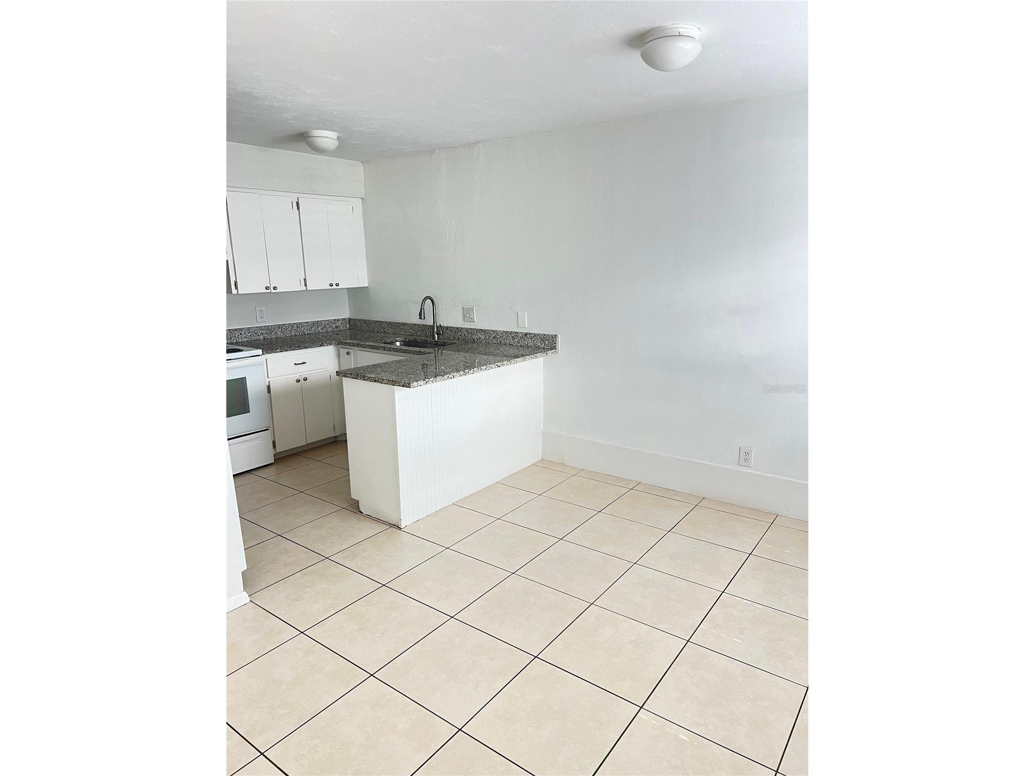 2055 Arlington Street Sarasota FL 34239 A4679235 image2