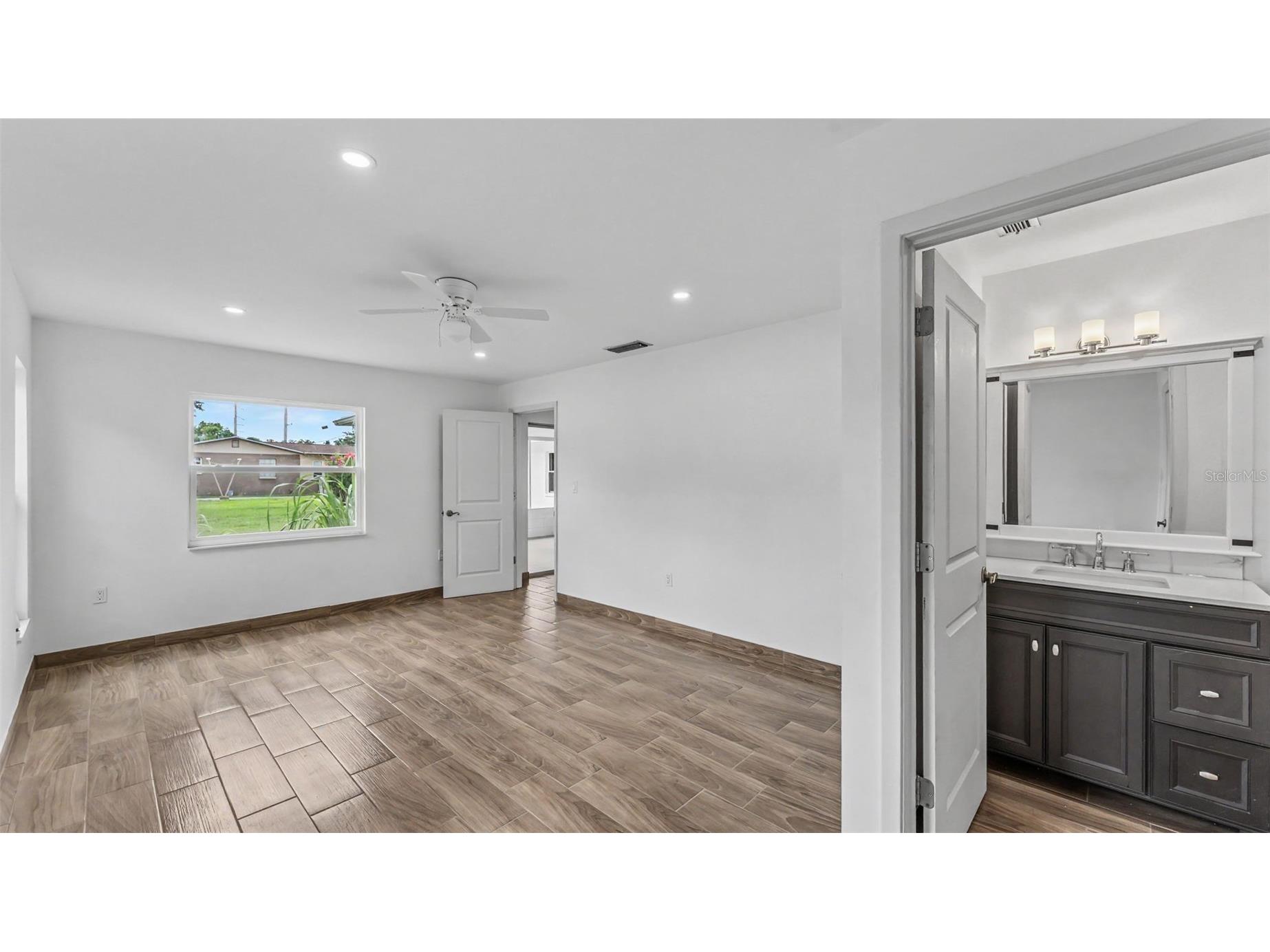 2055 Avenue C Mulberry FL 33860 L4963067 image25
