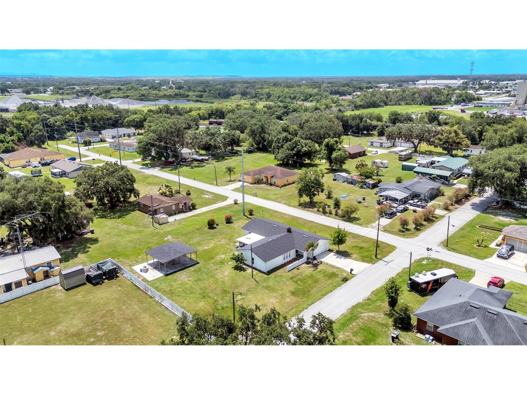 2055 Avenue C Mulberry FL 33860 L4963067 image5
