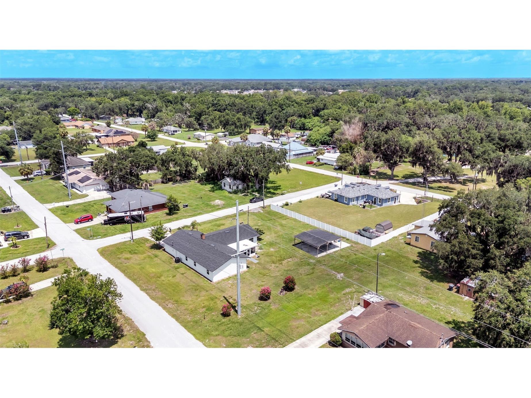 2055 Avenue C Mulberry FL 33860 L4963067 image8