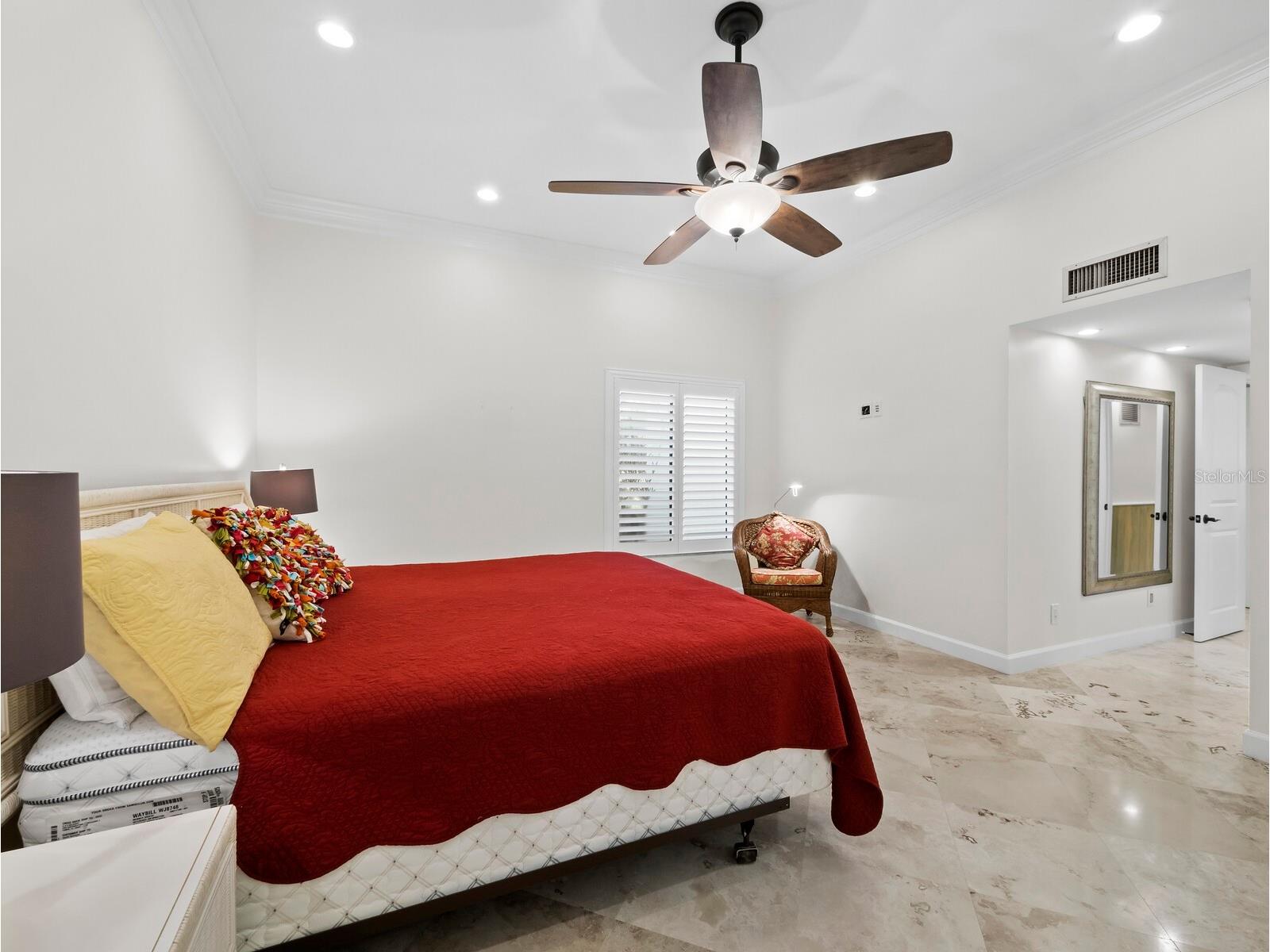 2055 Gulf Of Mexico Drive #G2-102 Longboat Key FL 34228 - GULF OF MEXICO A4683602 image17