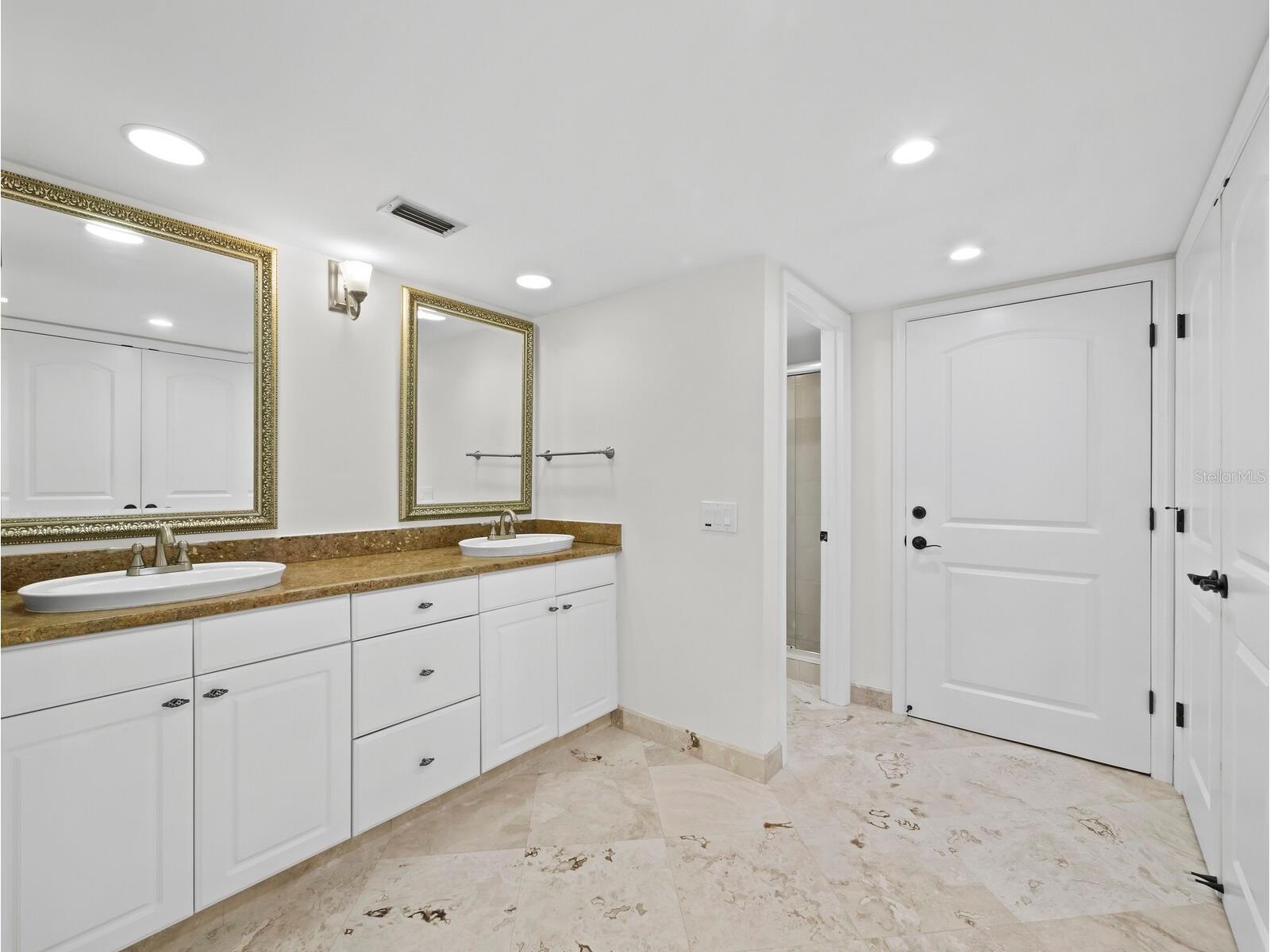 2055 Gulf Of Mexico Drive #G2-102 Longboat Key FL 34228 - GULF OF MEXICO A4683602 image18