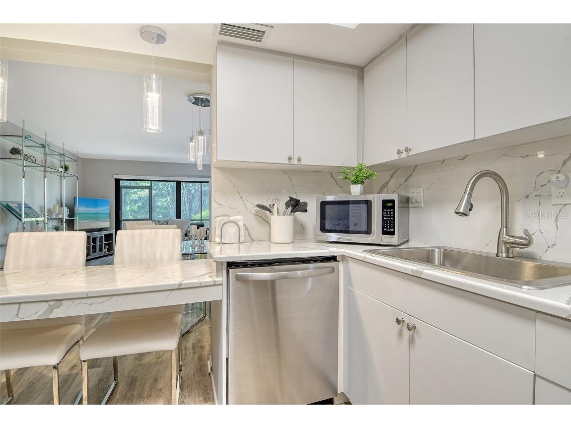 2055 Gulf Of Mexico Drive #G2-108 Longboat Key FL 34228 - GULF OF MEXICO A4654096 image8