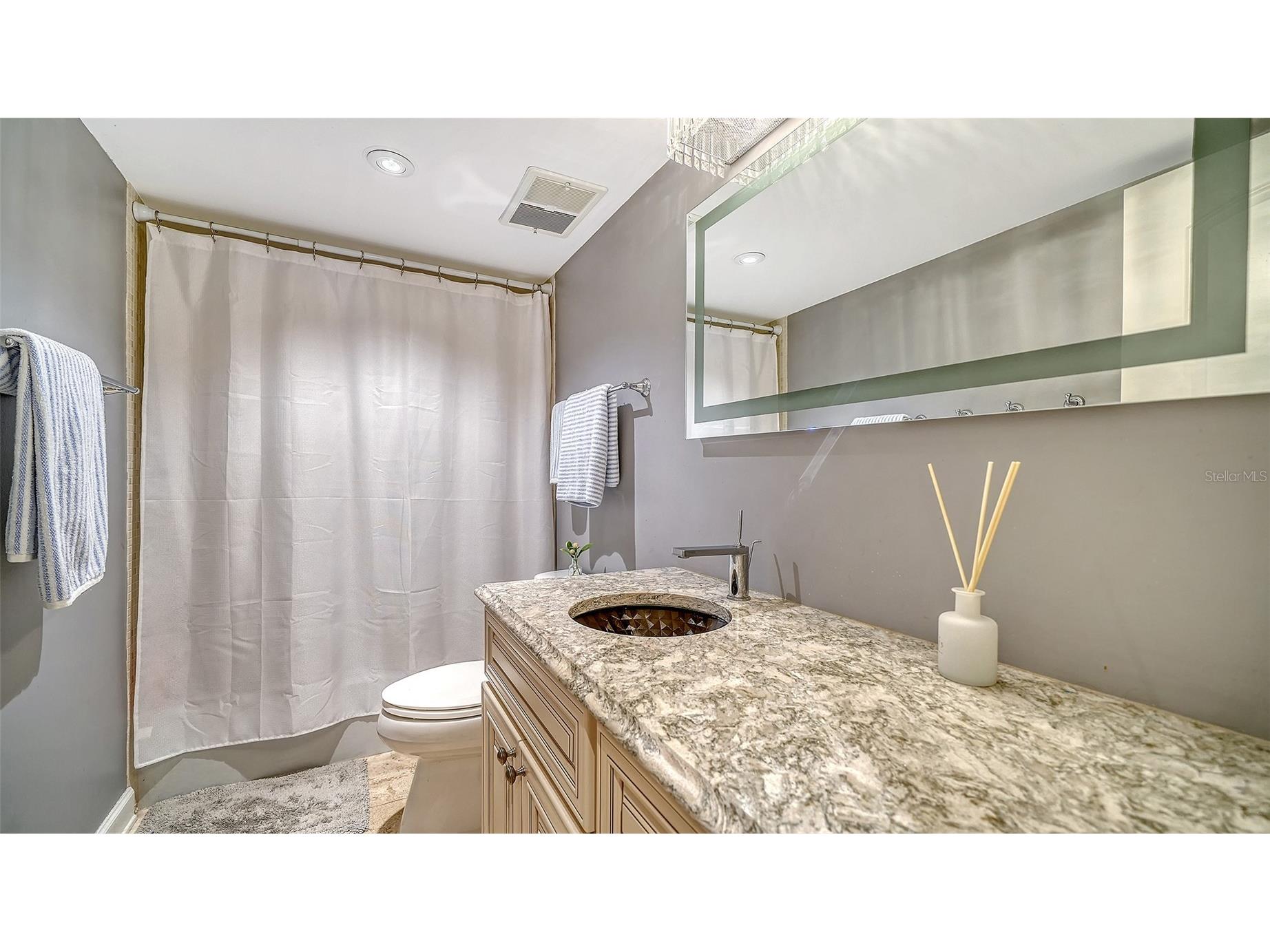 2055 Gulf Of Mexico Drive #G2-109 Longboat Key FL 34228 A4681602 image24