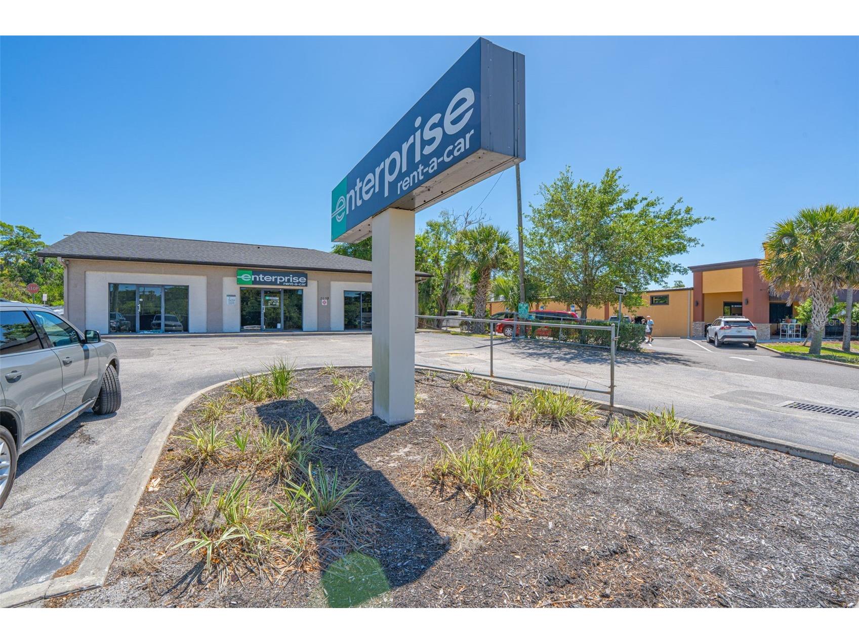 2055 S Woodland Boulevard Deland FL 32720 V4948561 image10