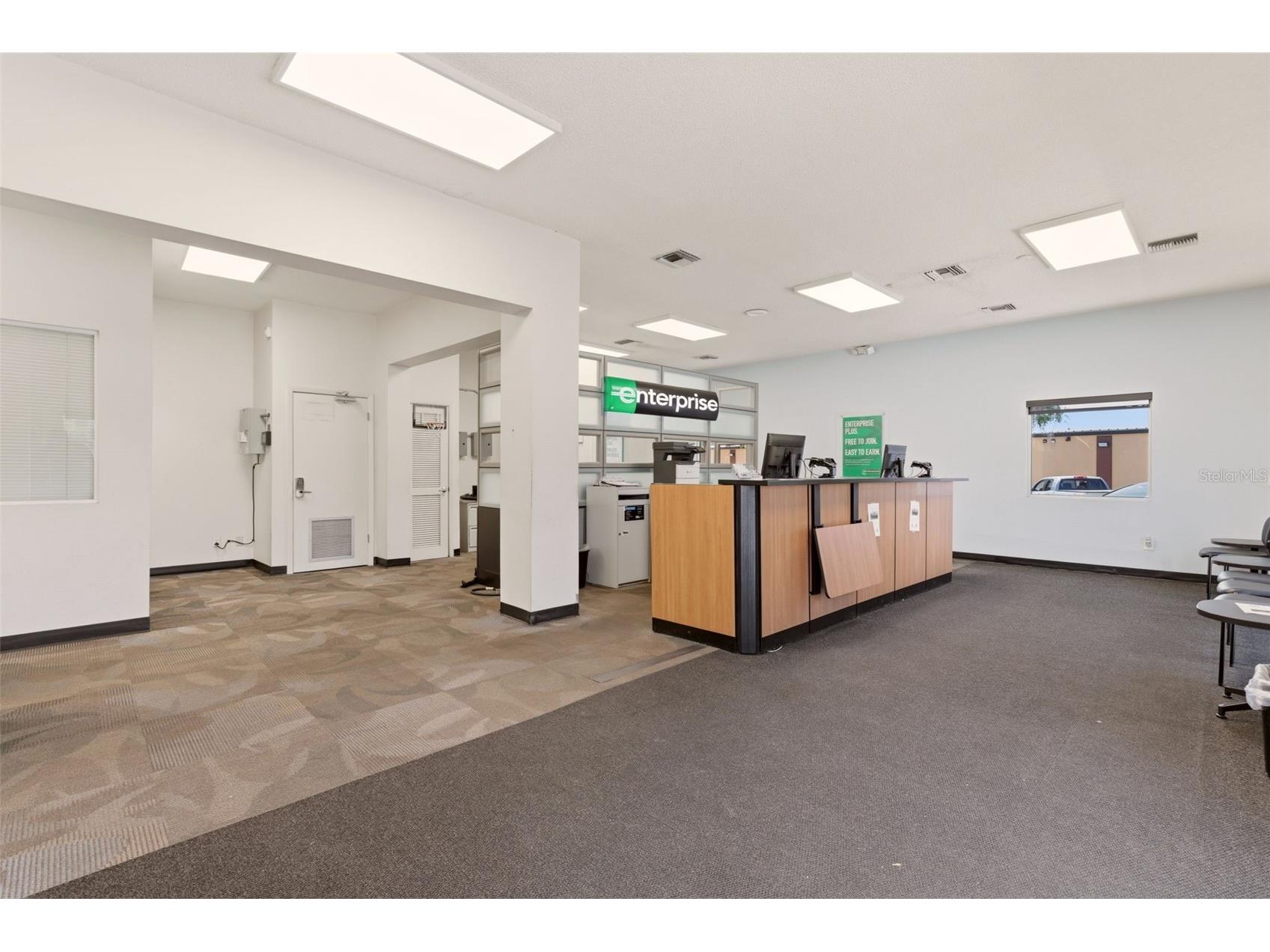 2055 S Woodland Boulevard Deland FL 32720 V4948561 image11