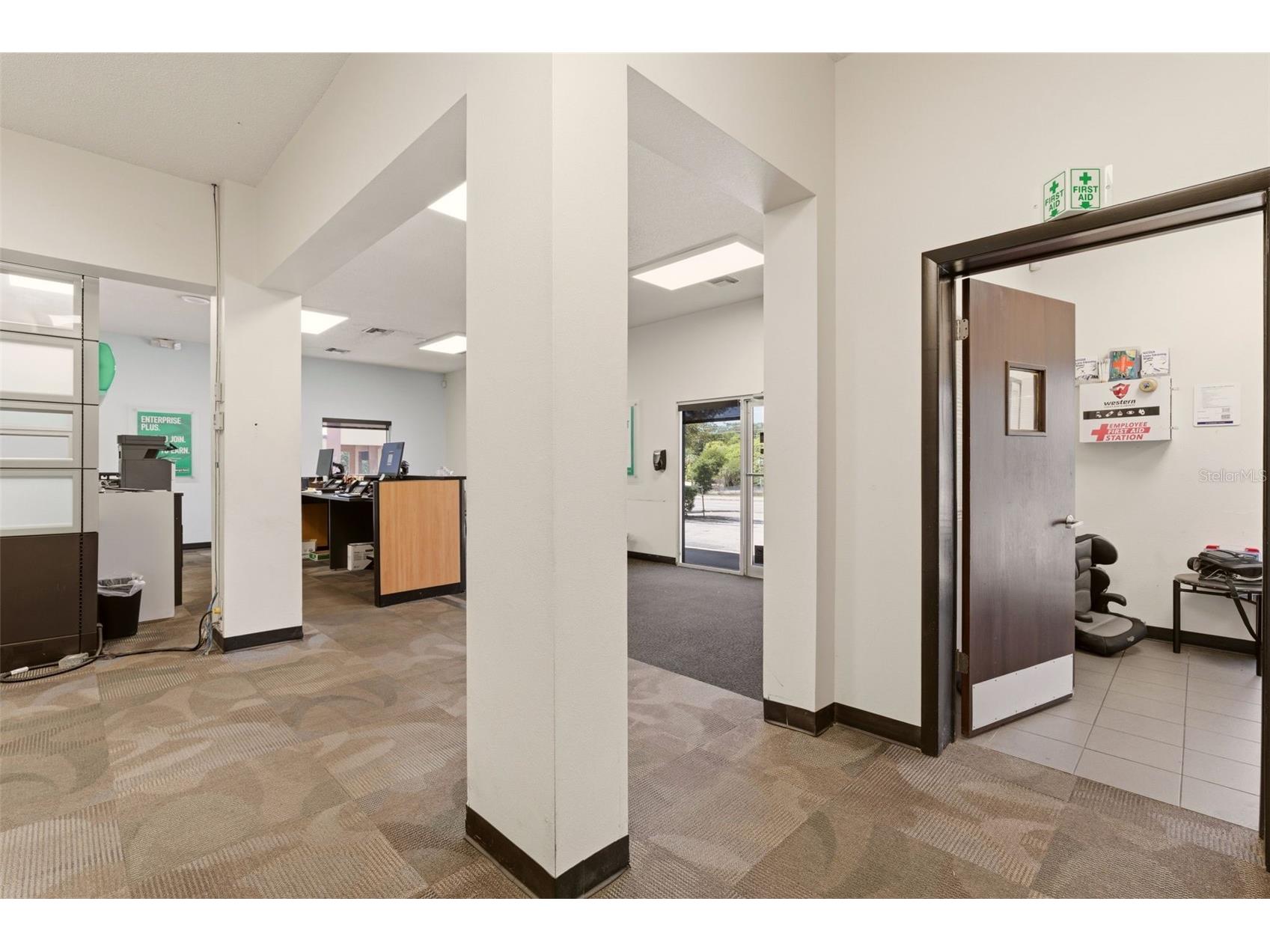 2055 S Woodland Boulevard Deland FL 32720 V4948561 image13