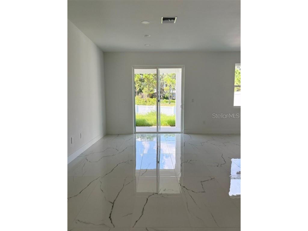 2057 Barroso Davenport FL 33837 S5138502 image8