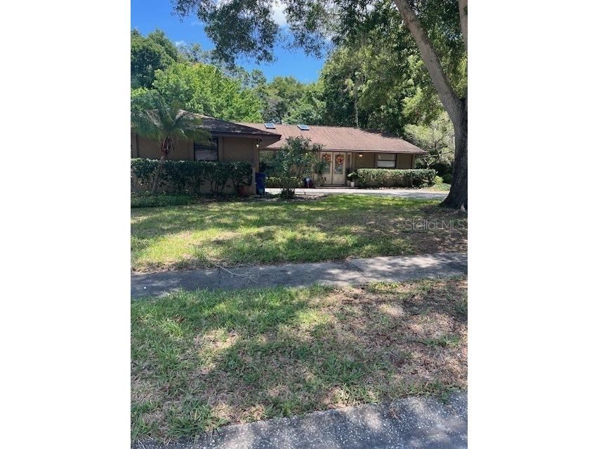 2057 Brent Pl Palm Harbor FL 34683 U8248701 image1