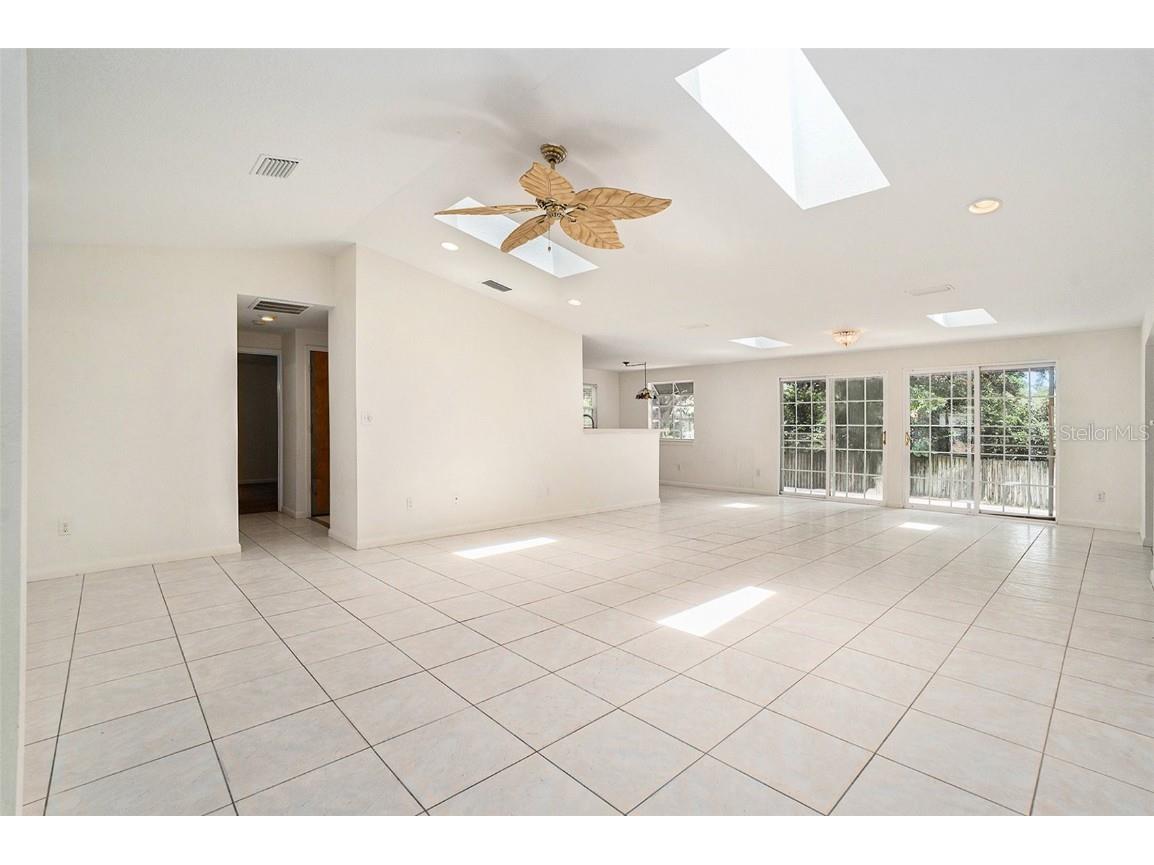 2057 Brent Place Palm Harbor FL 34683 O6332771 image4