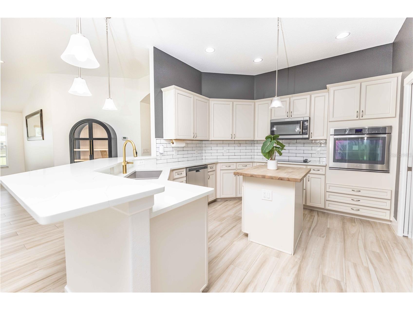 2057 E C 462 Wildwood FL 34785 G5112511 image12