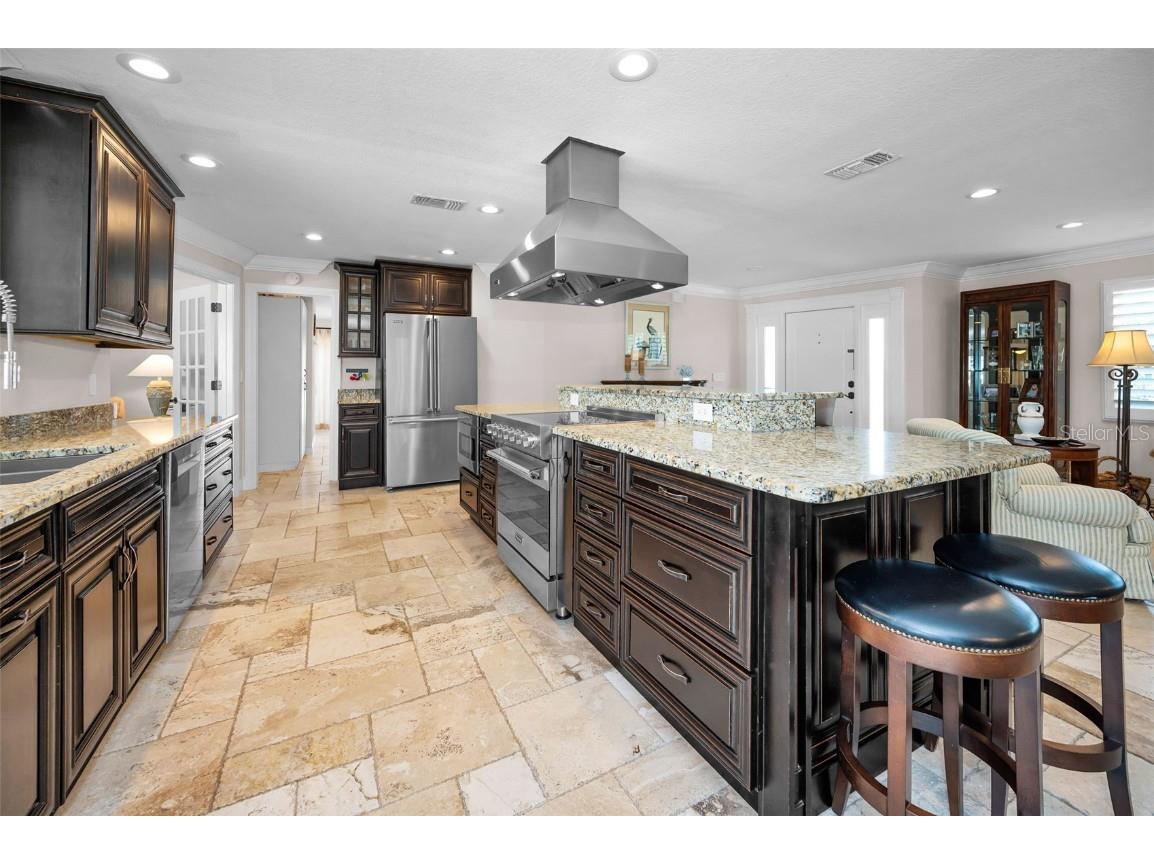 2057 Kansas Avenue NE Saint Petersburg FL 33703 - TAMPA BAY TB8414254 image17