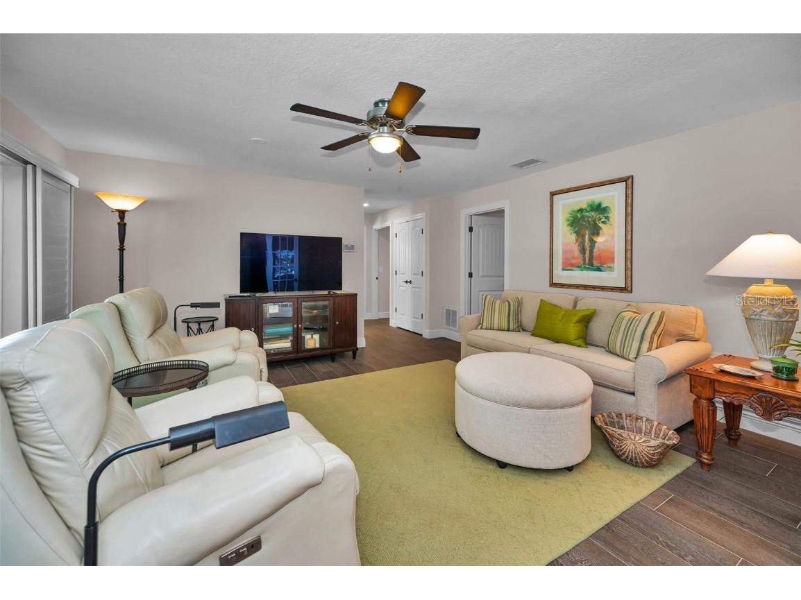 2057 Kansas Avenue NE Saint Petersburg FL 33703 - TAMPA BAY TB8414254 image26