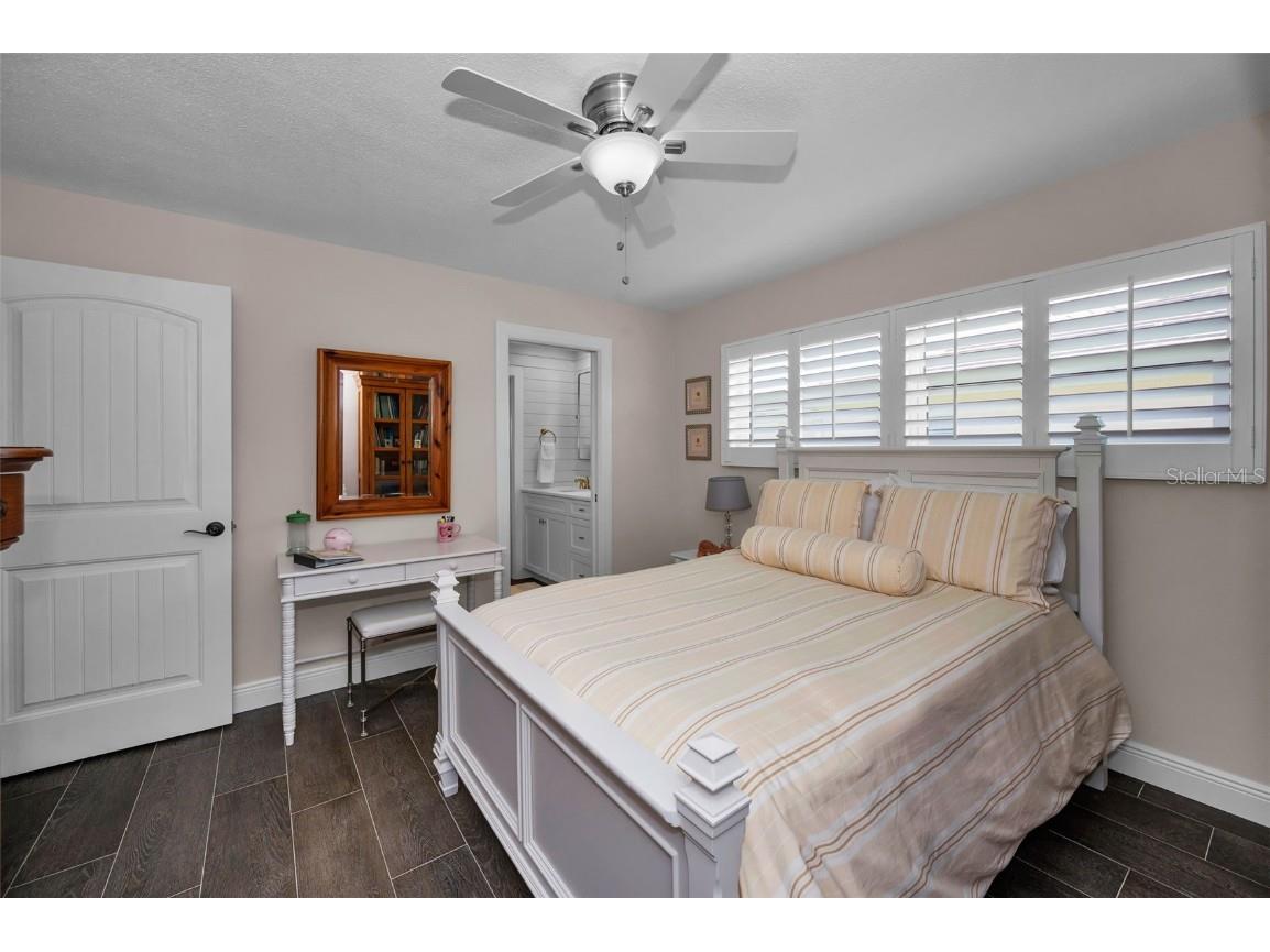 2057 Kansas Avenue NE Saint Petersburg FL 33703 - TAMPA BAY TB8414254 image30