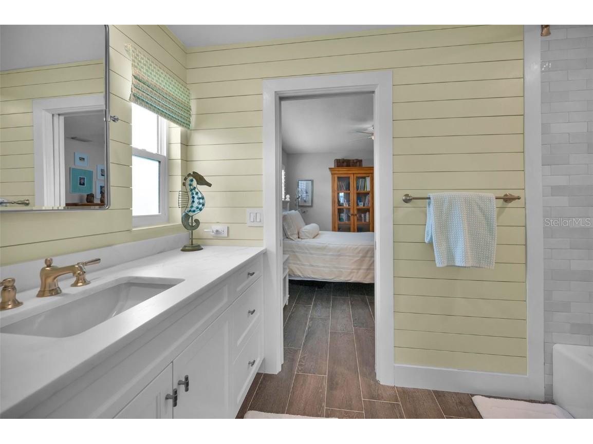 2057 Kansas Avenue NE Saint Petersburg FL 33703 - TAMPA BAY TB8414254 image31