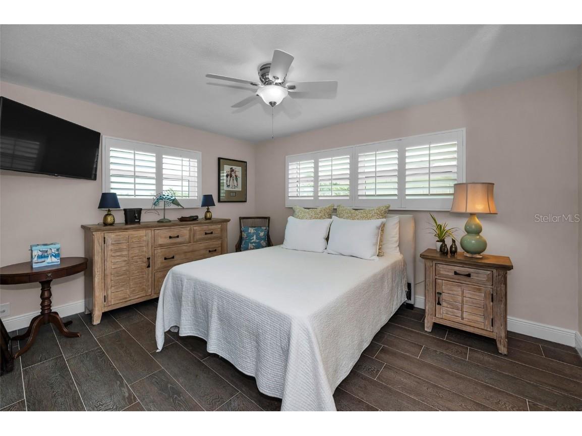 2057 Kansas Avenue NE Saint Petersburg FL 33703 - TAMPA BAY TB8414254 image34