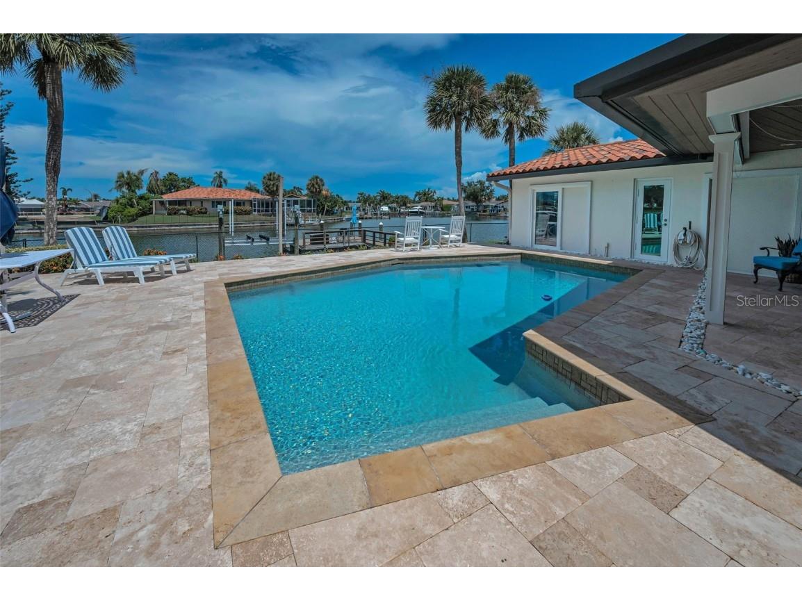 2057 Kansas Avenue NE Saint Petersburg FL 33703 - TAMPA BAY TB8414254 image44