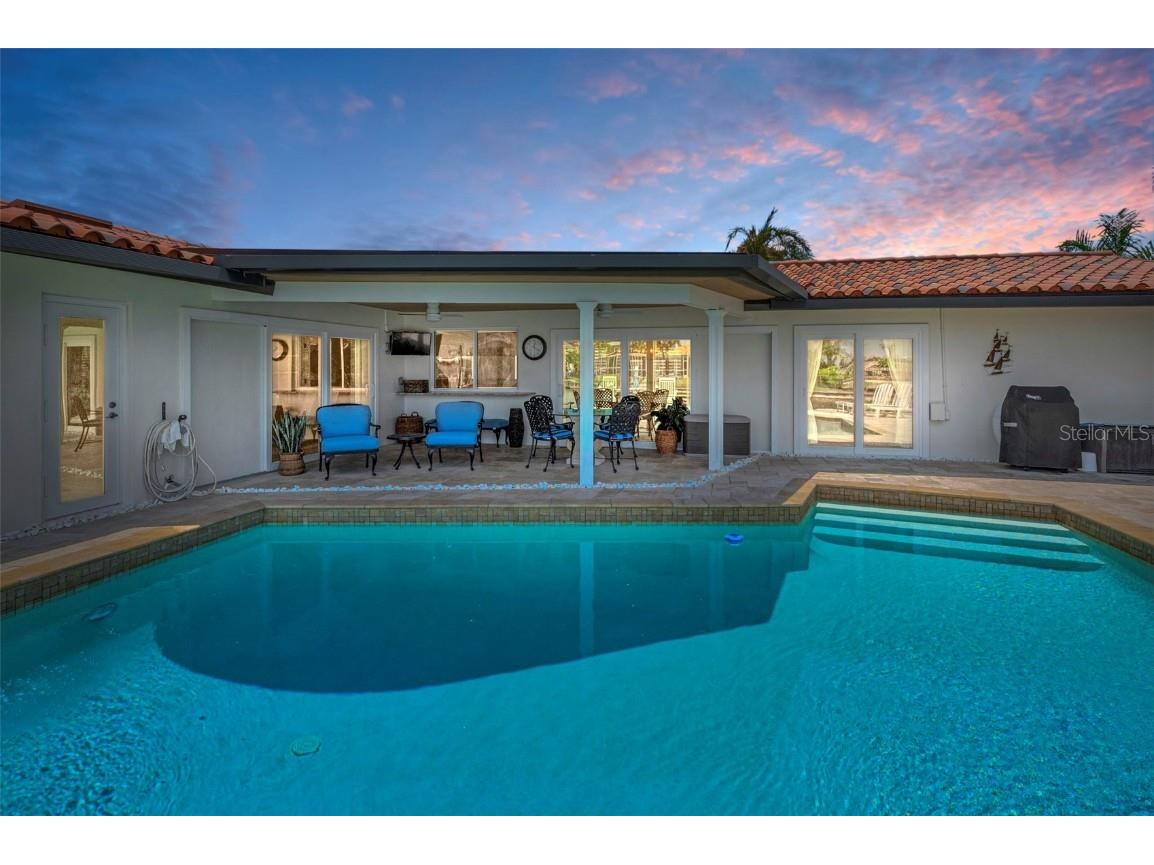 2057 Kansas Avenue NE Saint Petersburg FL 33703 - TAMPA BAY TB8414254 image50